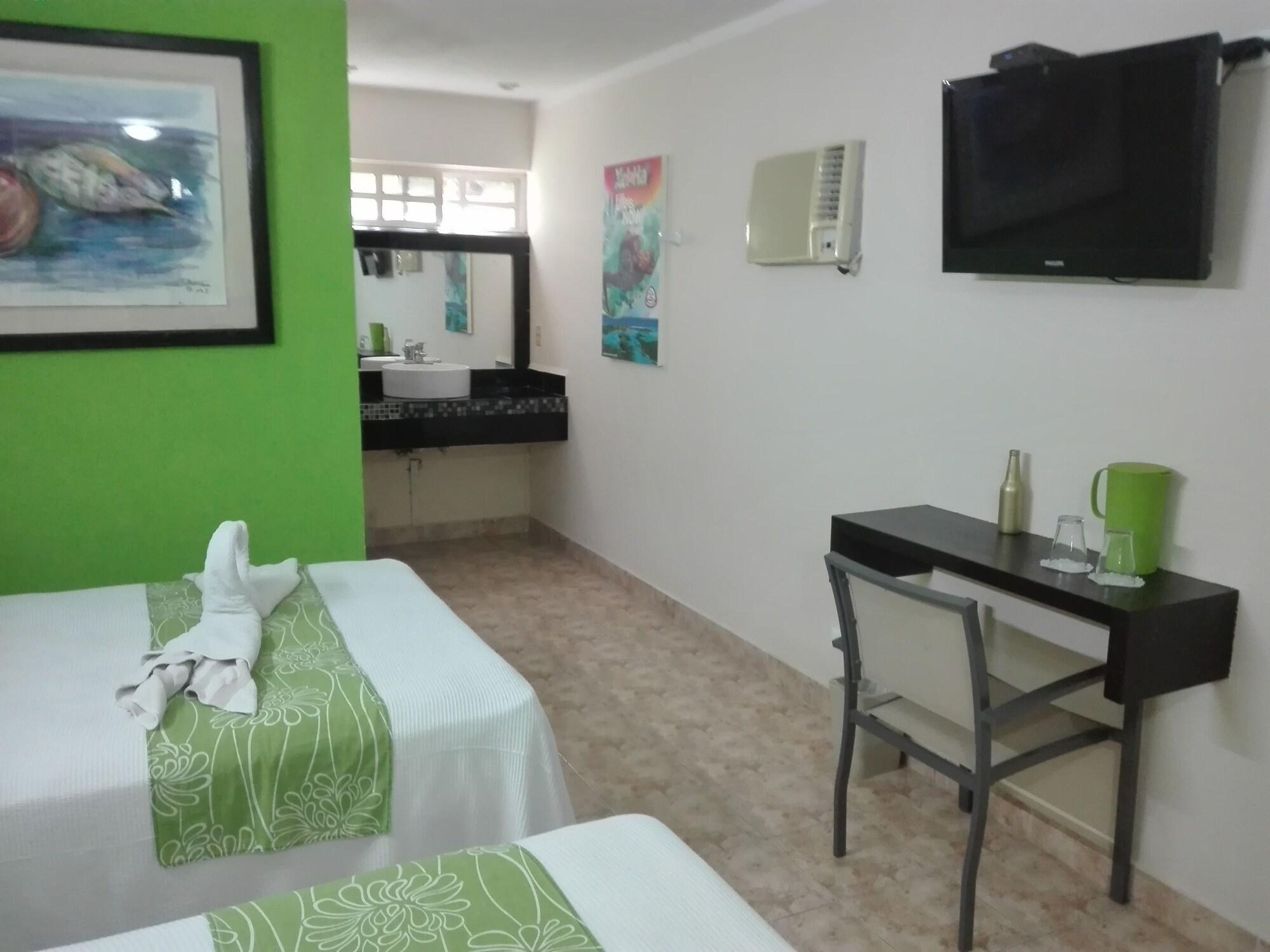 Hotel Hc Internacional Cancún Extérieur photo