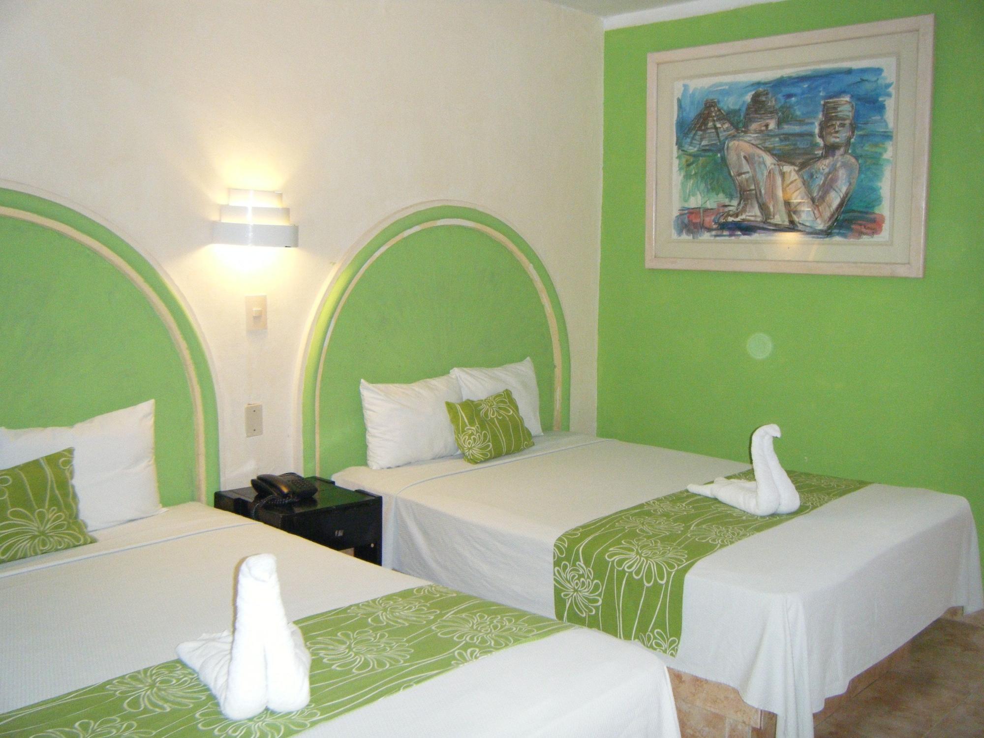 Hotel Hc Internacional Cancún Extérieur photo